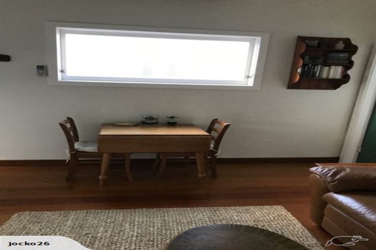 Photo of property in 2/4 George Street, Mangere East, Auckland, 2024