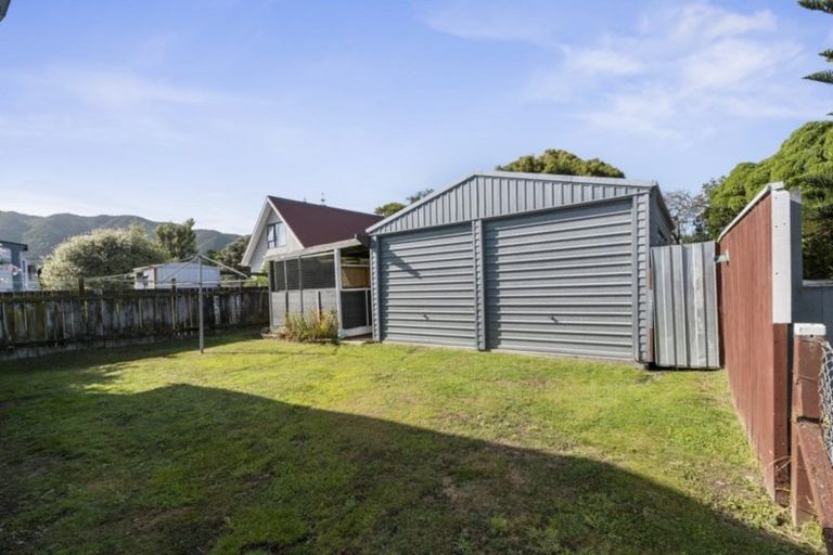 Photo of property in 20 Elizabeth Street, Moera, Lower Hutt, 5010