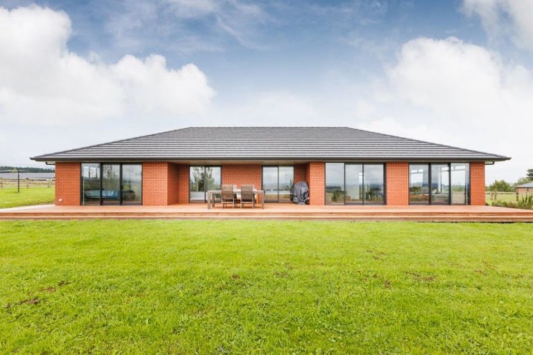 Photo of property in 117 Kingsdale Park Drive, Aokautere, Palmerston North, 4471