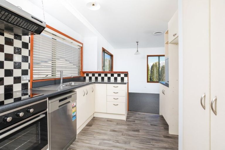 Photo of property in 356 Kahikatea Drive, Dinsdale, Hamilton, 3204