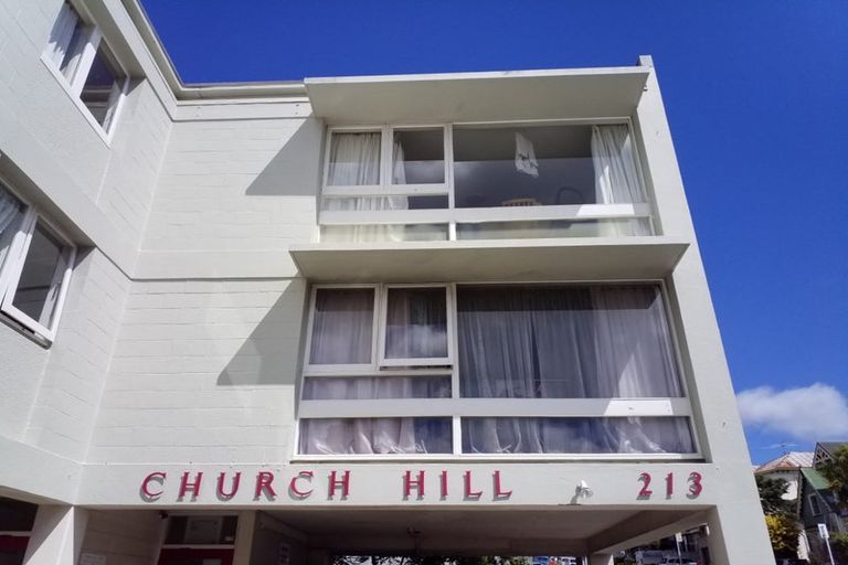 Photo of property in Churchill Flats, 213 The Terrace, Wellington Central, Wellington, 6011