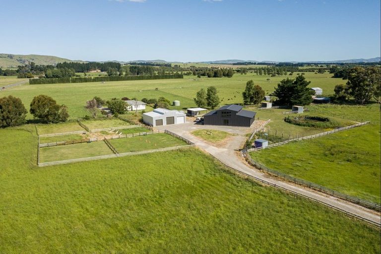 Photo of property in 13 Wards Line, Morison Bush, Greytown, 5794