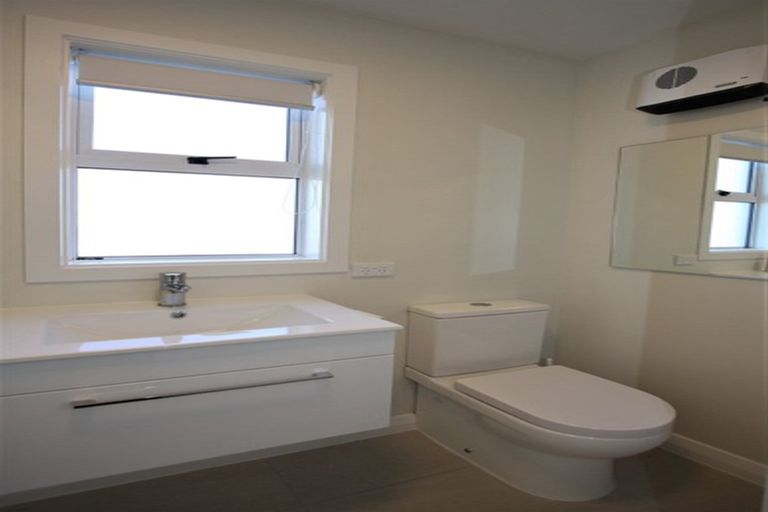 Photo of property in 182 Oxford Street, South Dunedin, Dunedin, 9012