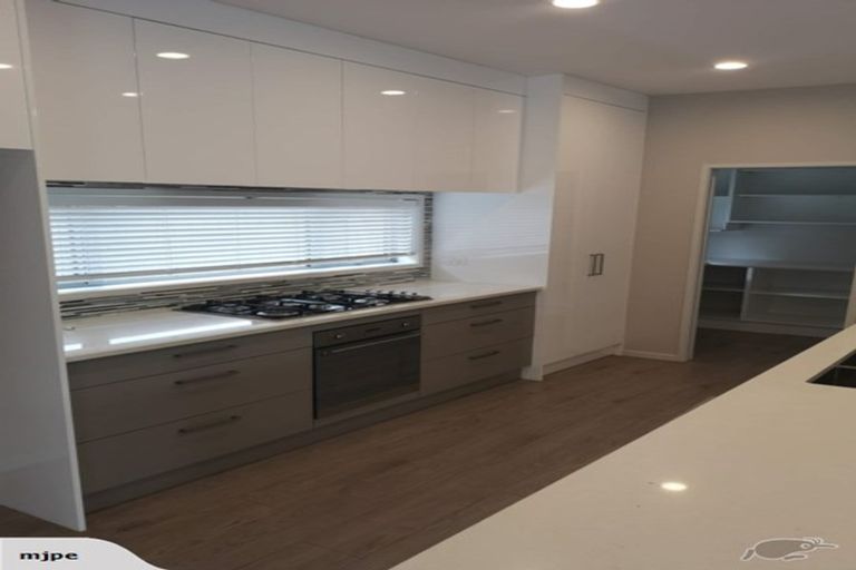 Photo of property in 11 Bianca Court, Karaka, Papakura, 2113