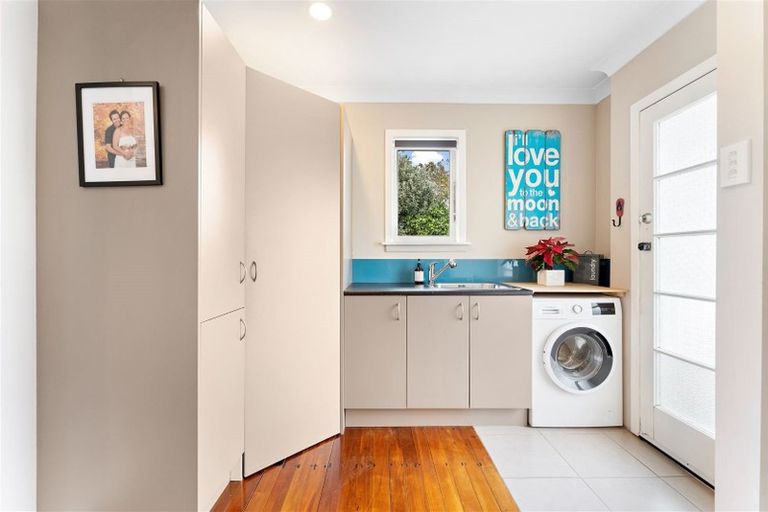 Photo of property in 15 Waimauku Station Road, Waimauku, 0812