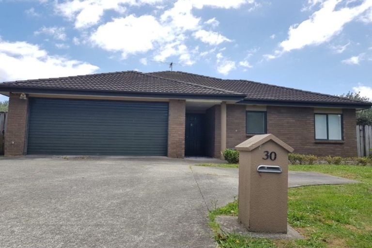 Photo of property in 30 Eroni Clarke Close, Flat Bush, Auckland, 2019