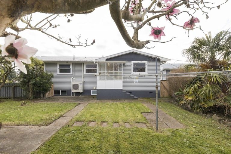 Photo of property in 1 Lifford Place, Awapuni, Palmerston North, 4412