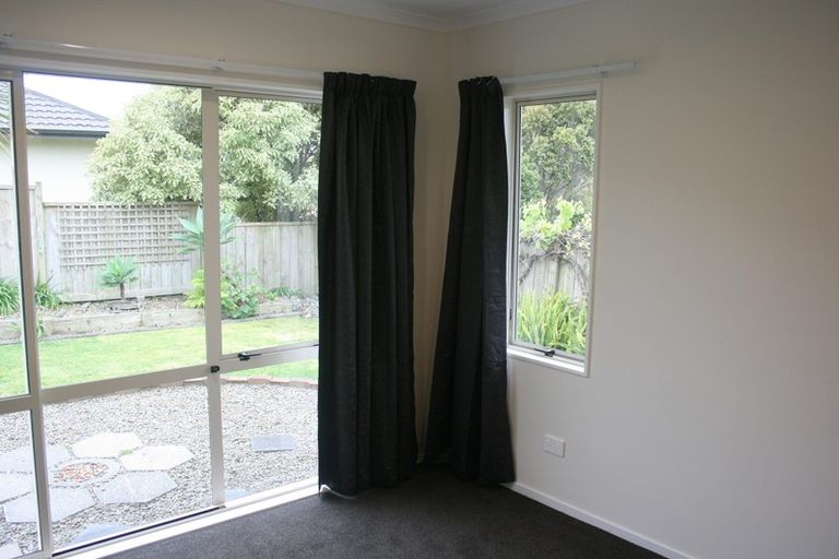 Photo of property in 5 Hawk Place, Welcome Bay, Tauranga, 3112