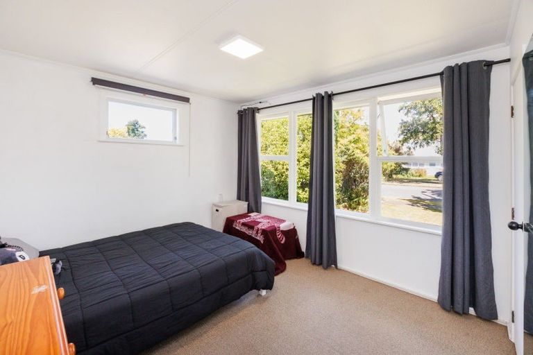 Photo of property in 39 Apollo Parade, Milson, Palmerston North, 4414