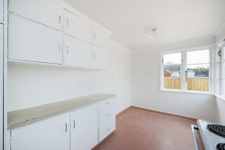 Photo of property in 70 Rangiora Avenue, Roslyn, Palmerston North, 4414