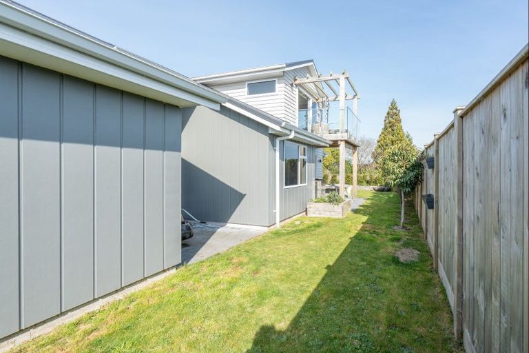 Photo of property in 66 Huka Heights Drive, Rangatira Park, Taupo, 3330