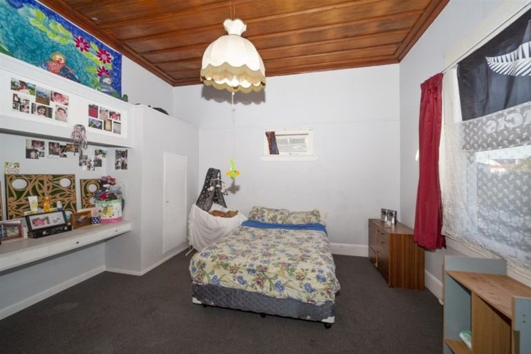 Photo of property in 25 Milmoe Street, Hawera, 4610