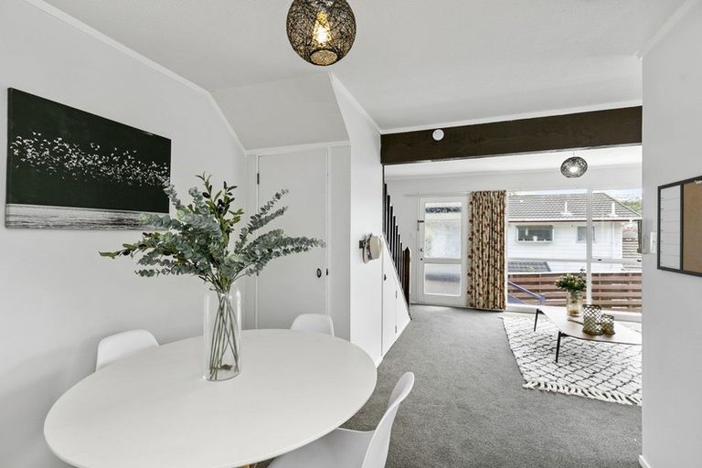 Photo of property in 14a Stonefield Place, Johnsonville, Wellington, 6037