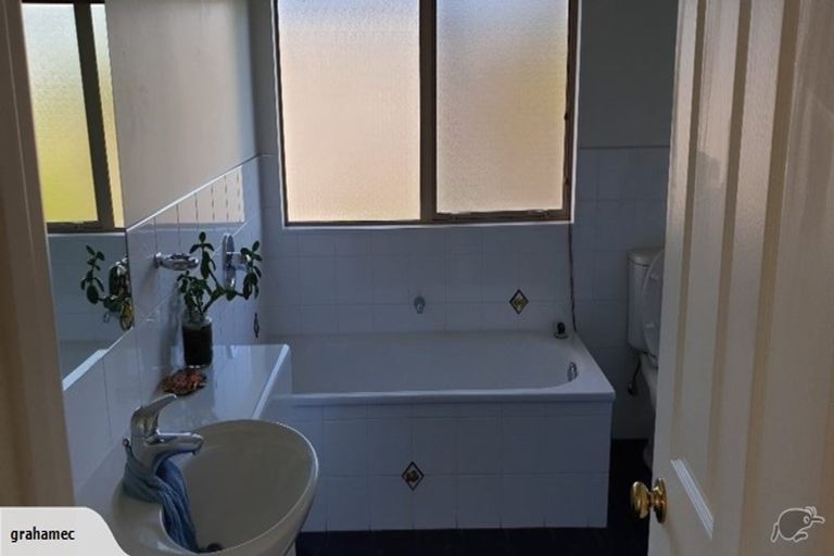 Photo of property in 21 Mull Place, Wattle Downs, Auckland, 2103