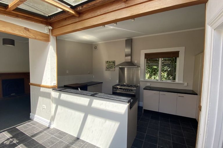 Photo of property in 14 Allandale Road, Saint Clair, Dunedin, 9012