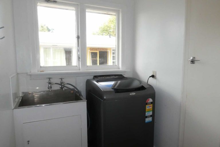 Photo of property in 8 Clonbern Place, Upper Riccarton, Christchurch, 8041