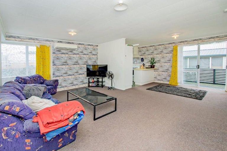 Photo of property in 3 Taiaroa Place, Southbridge, 7602