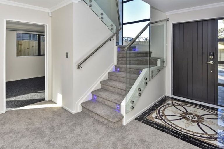 Photo of property in 3b Greers Road, Weymouth, Auckland, 2103