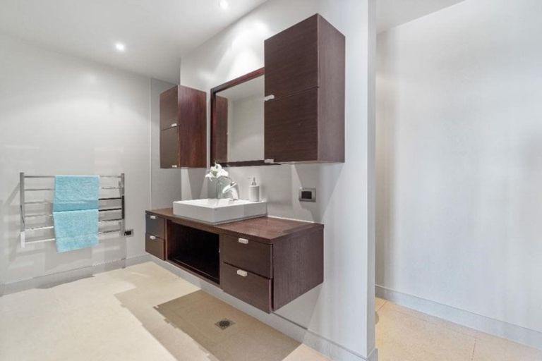 Photo of property in 3 Coronet Lane, Flat Bush, Auckland, 2019