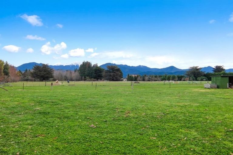 Photo of property in 24 Seniors Road, Wairau Valley, Blenheim, 7271