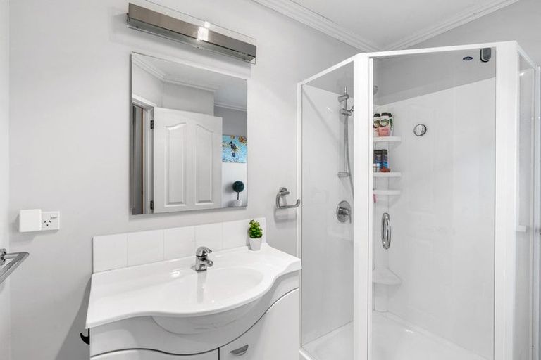 Photo of property in 10 Trig Road, West Harbour, Auckland, 0618