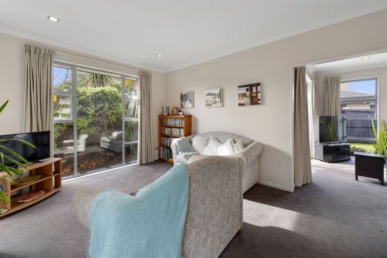 Photo of property in 61 Applefield Court, Northwood, Christchurch, 8051