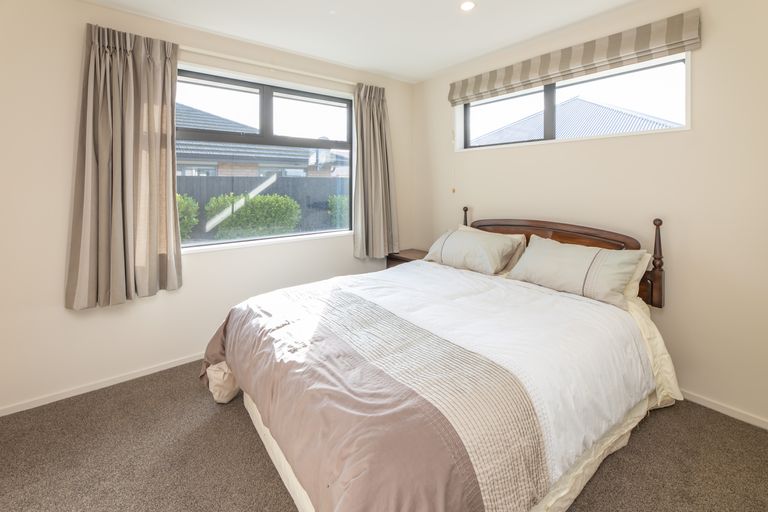 Photo of property in 28 Taiore Crescent, Marshland, Christchurch, 8083