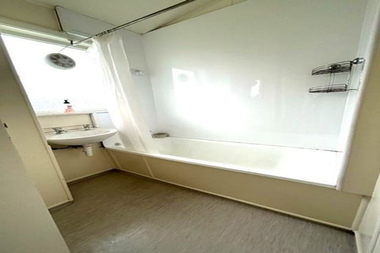 Photo of property in 27-33 Cheshire Street, Cannons Creek, Porirua, 5024