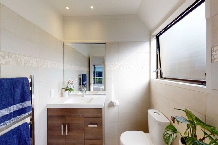 Photo of property in 126 The Circle, Manly, Whangaparaoa, 0930