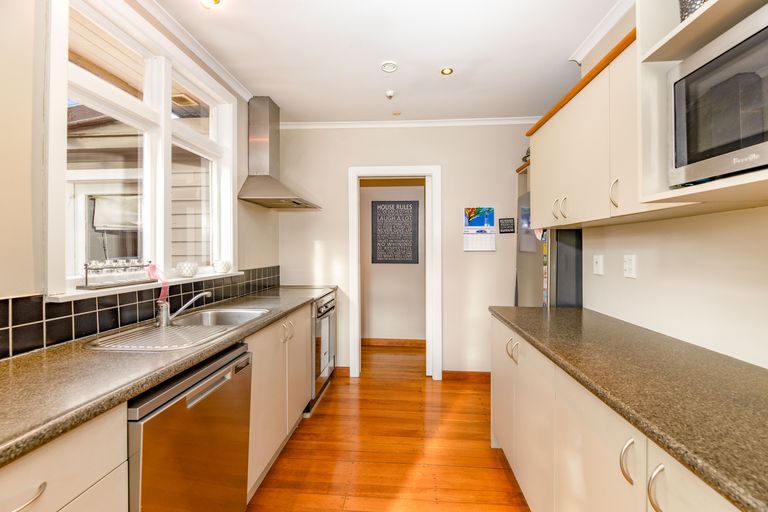 Photo of property in 266 Hills Road, Mairehau, Christchurch, 8013