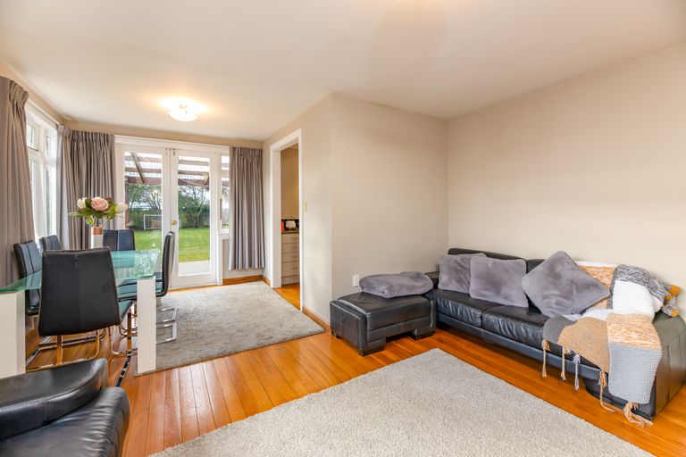 Photo of property in 266 Hills Road, Mairehau, Christchurch, 8013