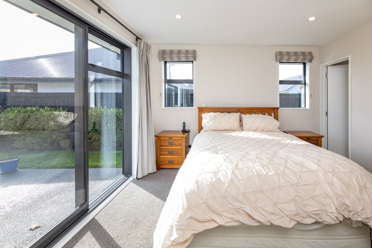 Photo of property in 28 Taiore Crescent, Marshland, Christchurch, 8083