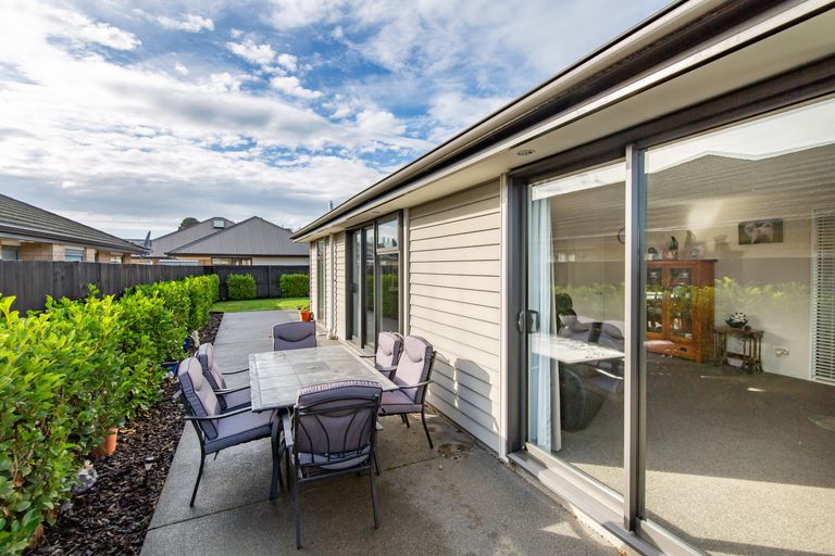 Photo of property in 28 Taiore Crescent, Marshland, Christchurch, 8083