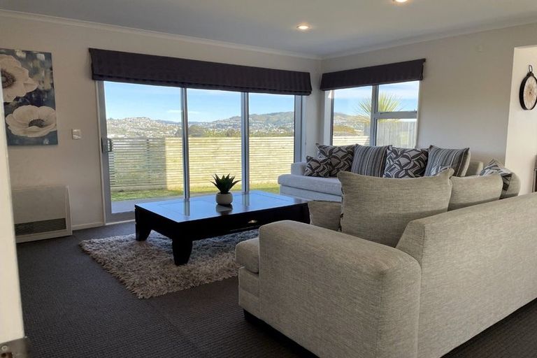 Photo of property in 28 Havana Rise, Grenada Village, Wellington, 6037