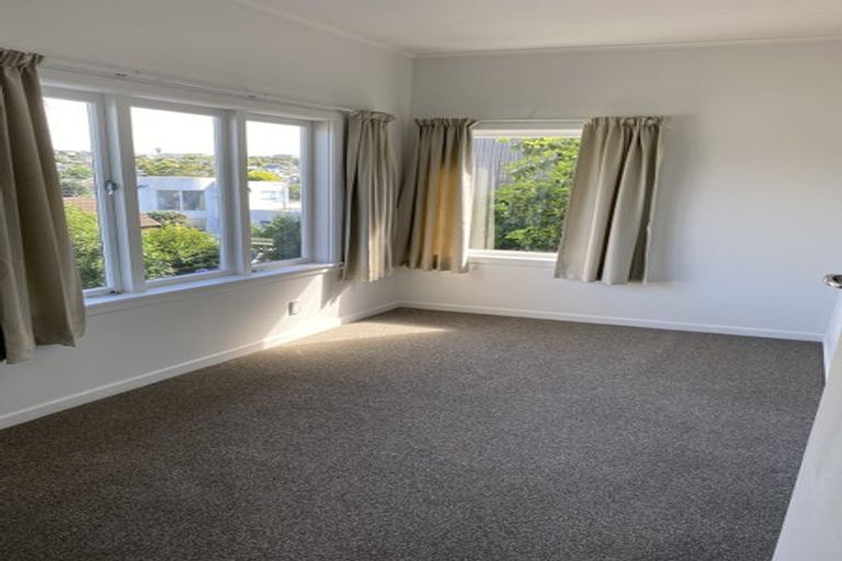 Photo of property in 4/497 Beach Road, Murrays Bay, Auckland, 0630