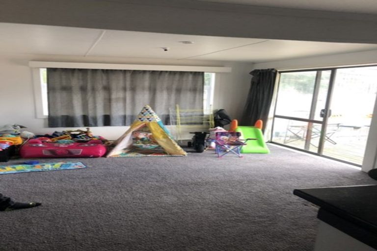 Photo of property in 56 Brooklyn Road, Carterton, 5713