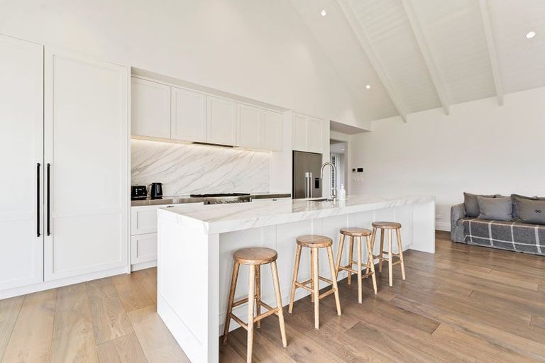 Photo of property in 48 Upper Whangateau Road, Big Omaha, 0985