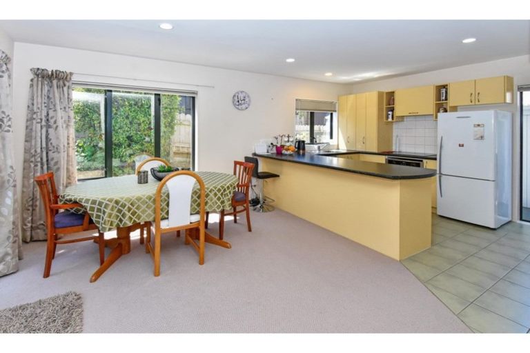 Photo of property in 20b Howe Street, Howick, Auckland, 2014