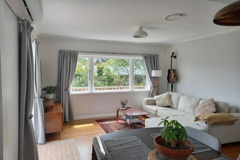 Photo of property in 3b Gazelle Avenue, Beach Haven, Auckland, 0626