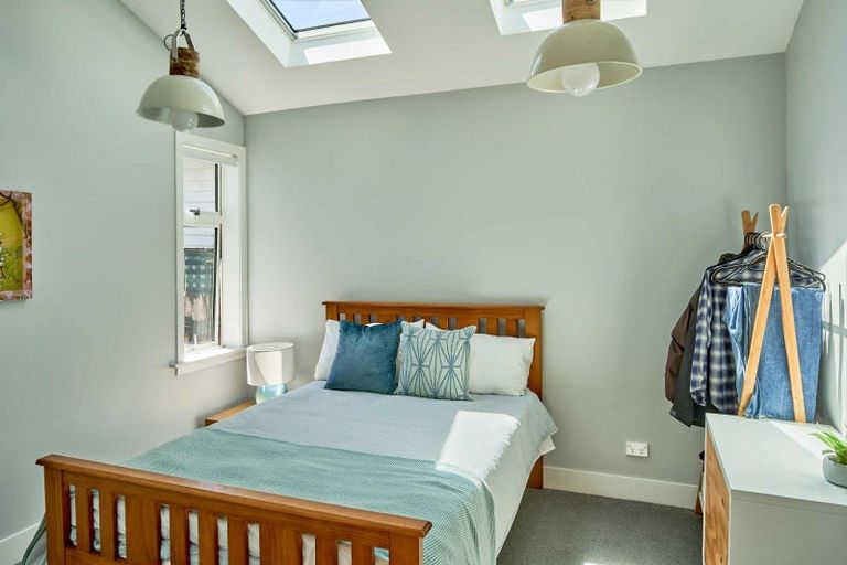 Photo of property in 386 Muritai Road, Eastbourne, Lower Hutt, 5013