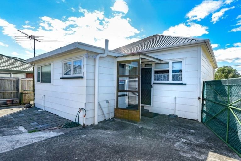 Photo of property in 16 Edmonds Street, Wainuiomata, Lower Hutt, 5014