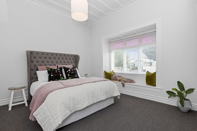 Photo of property in 10 Mcvay Street, Napier South, Napier, 4110