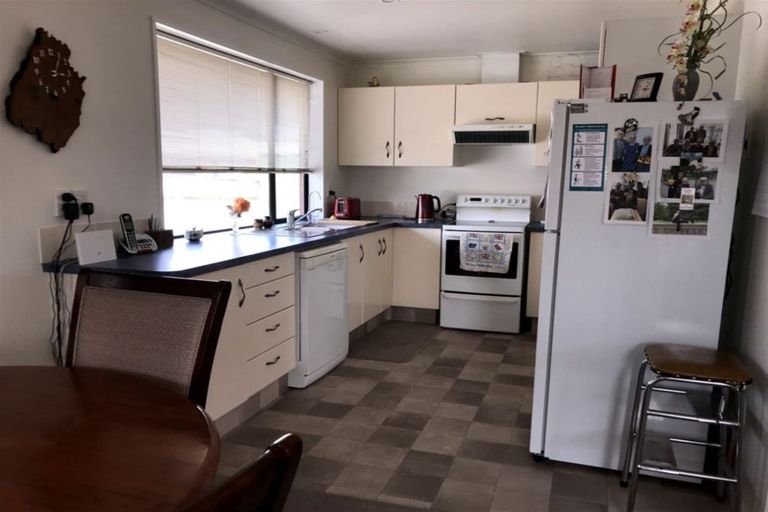 Photo of property in 2/53 Rathmore Street, West End, Timaru, 7910