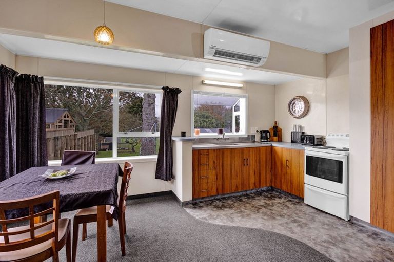 Photo of property in 76 High Street, Eltham, 4322