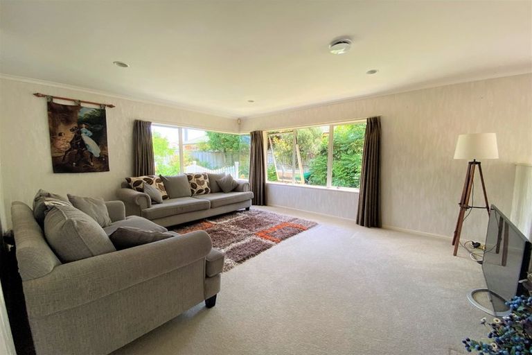 Photo of property in 8 Corfield Way, Burswood, Auckland, 2013
