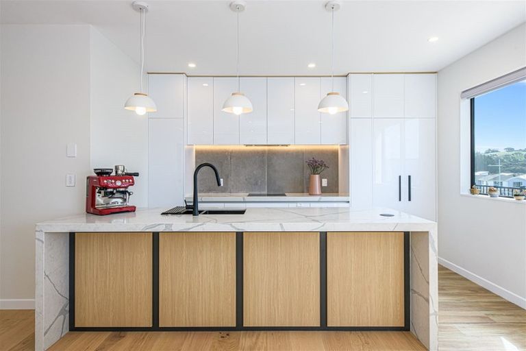 Photo of property in 45 Windlass Street, Long Bay, Auckland, 0630