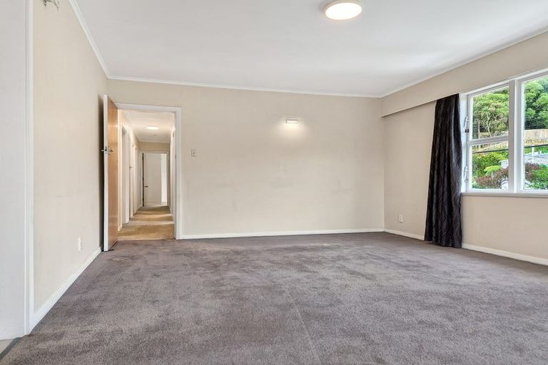 Photo of property in 50 Randwick Road, Northland, Wellington, 6012