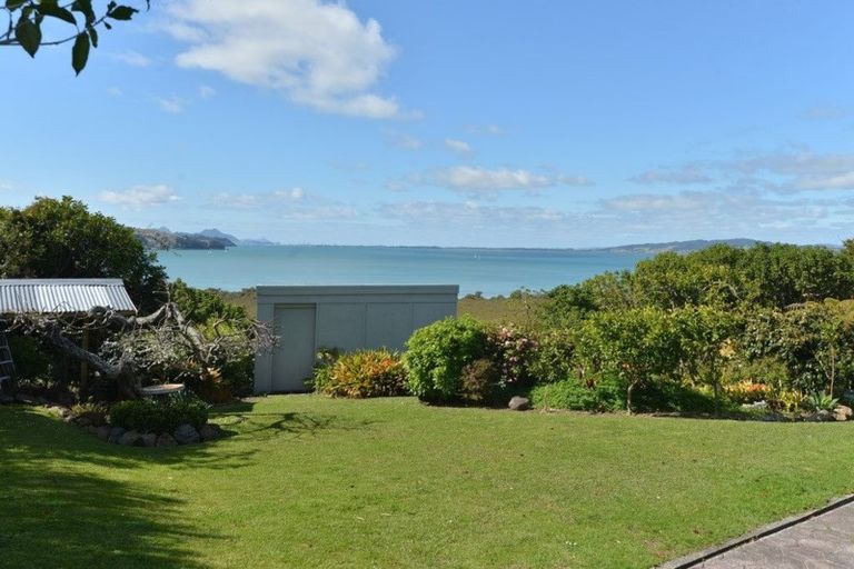Photo of property in 10 Tahuna Place, Onerahi, Whangarei, 0110