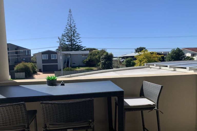 Photo of property in 2/1086 Papamoa Beach Road, Papamoa Beach, Papamoa, 3118