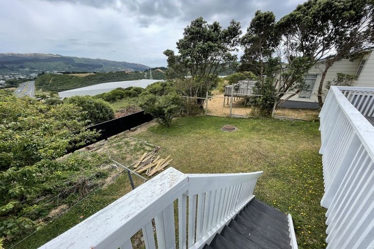 Photo of property in 96 Jamaica Drive, Grenada North, Wellington, 5028